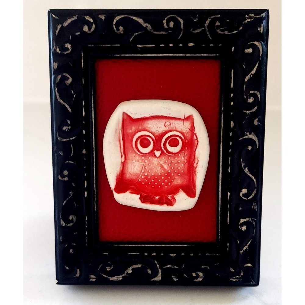 From‎ The Heart Pottery Black Frame Red Owl